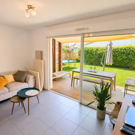Maison T4, Jardin 200 M2, Terrasse, Parking, Velos